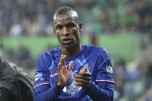 邮报：切尔西对杰克逊要价1亿欧，他和加纳乔之间有3000万欧差价