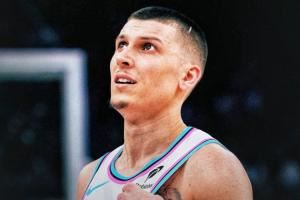 合同还剩2年！美记：希罗不会在今天的截止时间前与热火提前续约